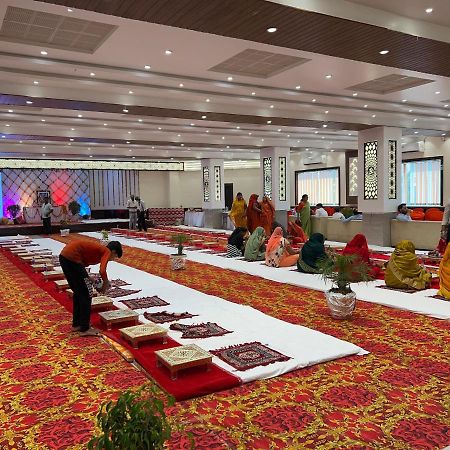 Hotel Shri Siddhivinayak Bina-Etawa 外观 照片