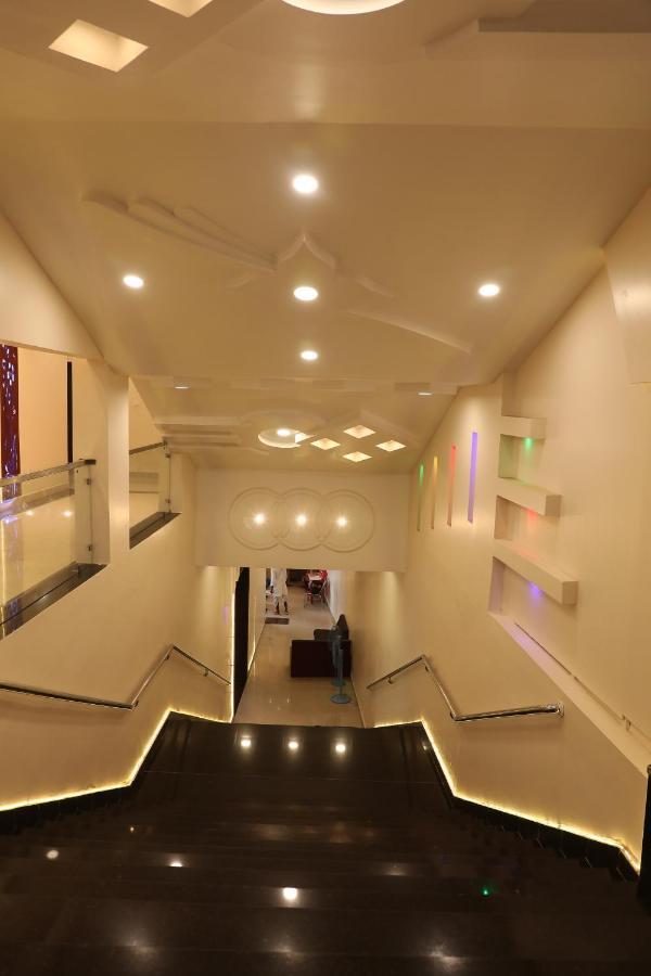 Hotel Shri Siddhivinayak Bina-Etawa 外观 照片